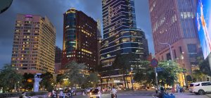 Ho Chi Minh City noću u Vijetnamu – Vanja Keindl