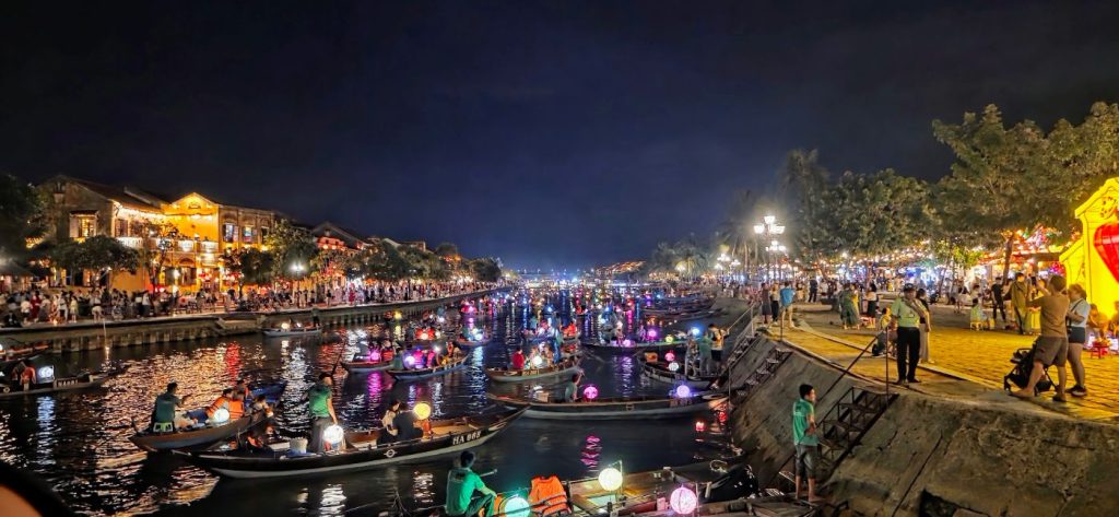 Thu Bon River with lanterns and boats at night, Hoi An, Vietnam – photo: Vanja Keindl